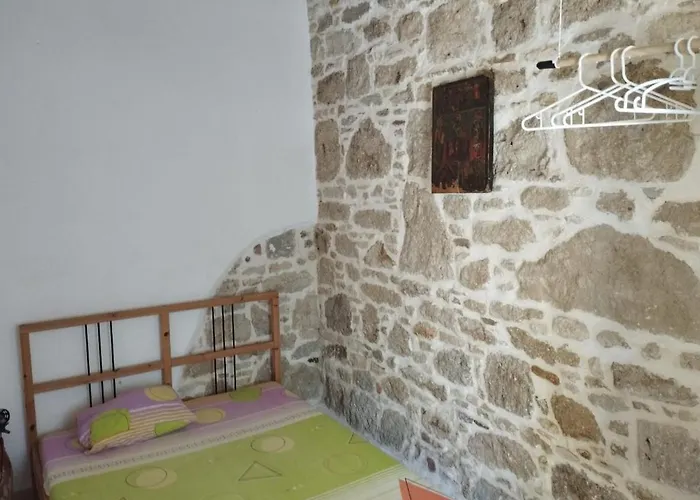 Artist - Triantafyllou Birth House Daire *